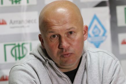 Тренер ФК «Сахалин» Сергей Булатов. Фото: Виталий УЛАНОВ 