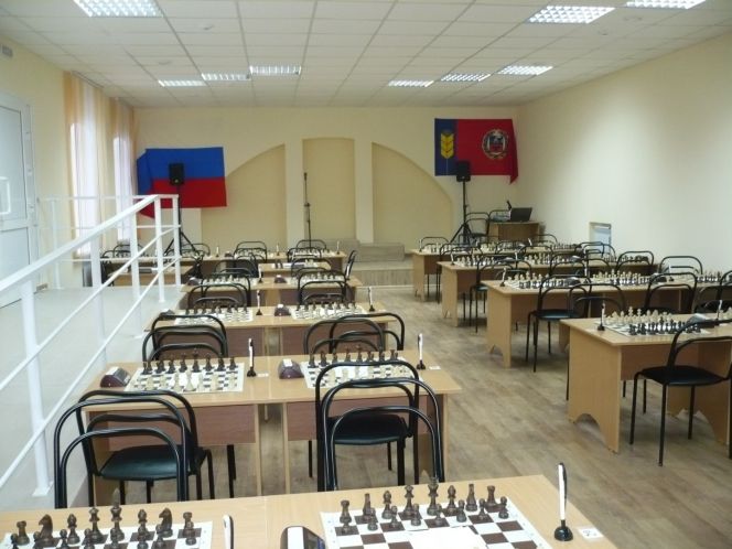 В краевом шахматном клубе стартовали первые в его истории соревнования (фото).   