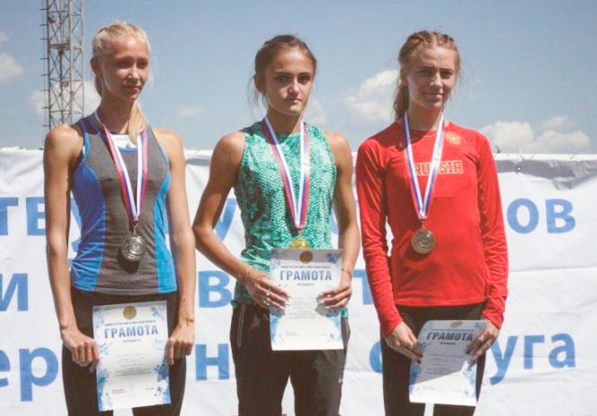 Полина Миллер - победительница первенства СФО-2018 в беге на 100 и 200 метров. Фото: Алексей ЗУБАКОВ
