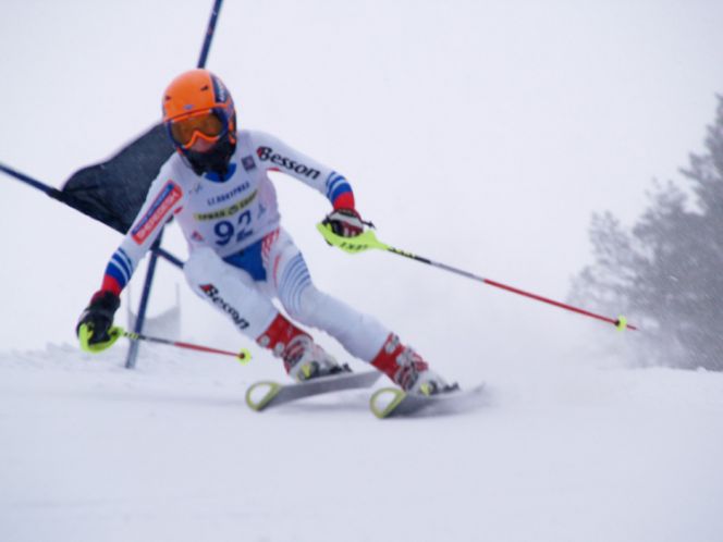 Вчера в Белокурихе на горнолыжном комплексе "Благодать" завершилось открытое первенство краевой спортшколы "Горные лыжи".