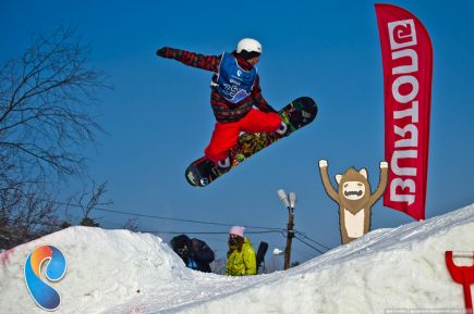 В Барнауле прошёл второй этап соревнований по сноуборду среди любителей «ROSTELECOM 13 PARKS TOUR» (фото).