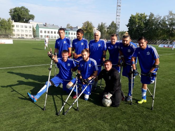 Три игрока футбольного клуба инвалидов-ампутантов «Динамо-Алтай» сыграют на чемпионате мира
