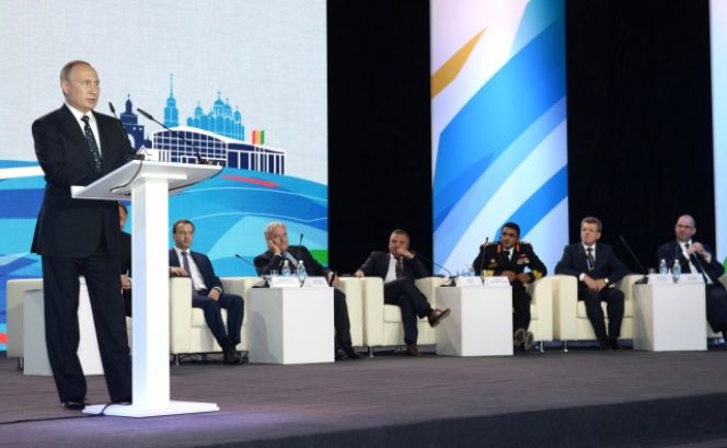 Владимир Путин на форуме «Россия - спортивная держава» отметил опыт Алтайского края в развитии государственно-частного партнёрства в спорте