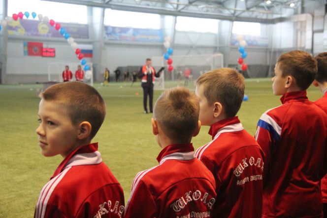 Подведение итогов сезона спортшколы Алексея Смертина в футбольном манеже "Темп"