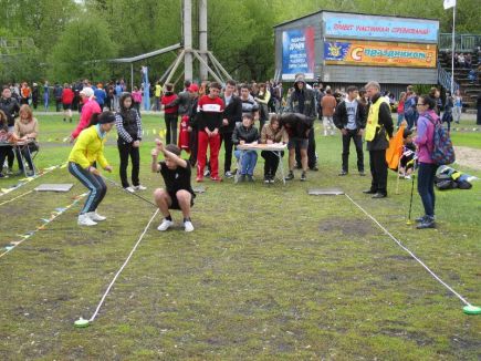 На стадионе «Клевченя» прошёл традиционный спортивный праздник Алтайского государственного медицинского университета.