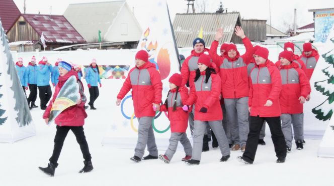 Церемония открытия XXXIV зимней олимпиады сельских спортсменов Алтайского края в Ребрихе