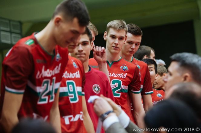 Воспитанник алтайского волейбола Роман Поталюк - победитель молодежного чемпионата России