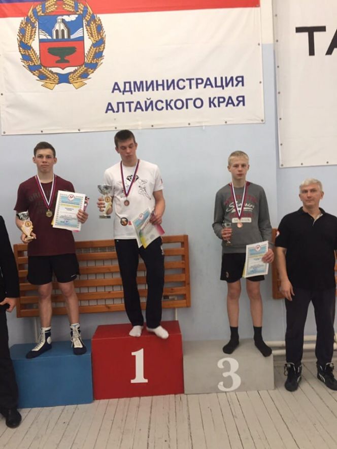 КСБЕ "Эксклюзив" одержал двойную командную победу на Кубке Федерации по панкратиону и грэпплингу