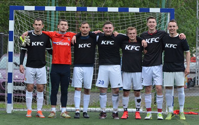 Команда БЮИ МВД - победитель чемпионата KFC-2019 по мини-футболу