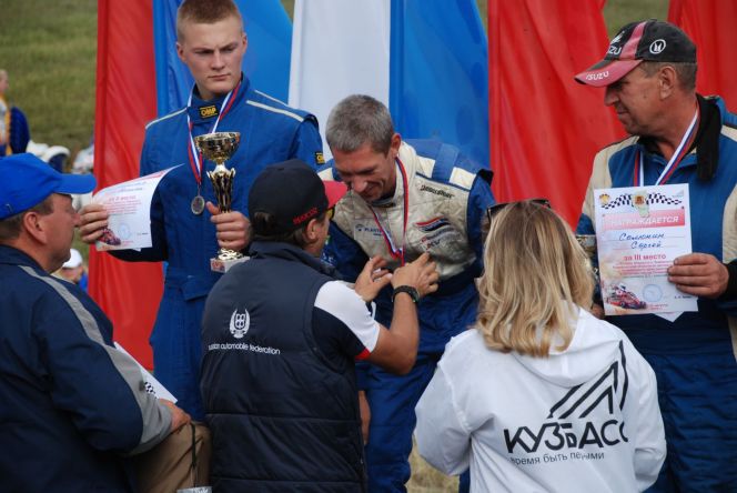 Двое алтайских гонщиков стали победителями открытого чемпионата Кемеровскоой области по автокроссу