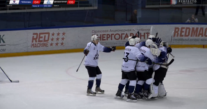 Хоккеисты «Динамо-Алтай» завершили выездную серию с «Чебоксарами» победой в серии буллитов 