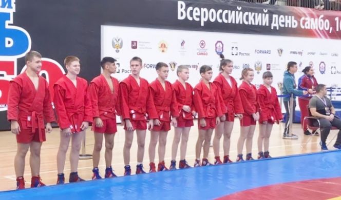 Команда Алтайского края завоевала бронзу в финале Всероссийского дня самбо в дисциплине ГТО