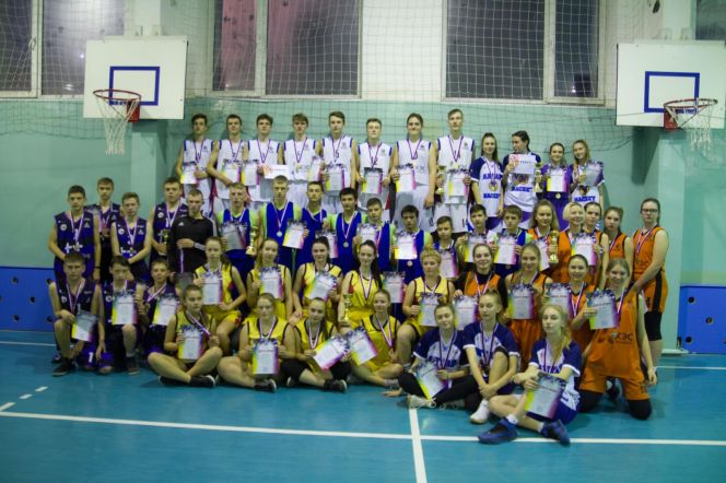 В барнаульском дивизионе ШБЛ «КЭС-Баскет» определились победители (добавлено фото)