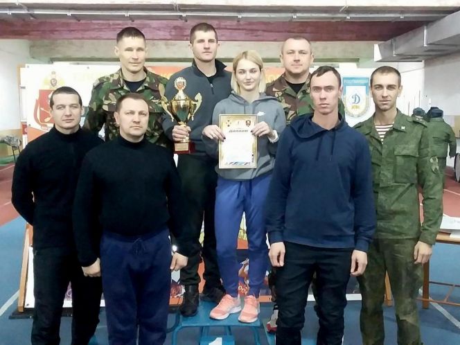 Команда Управления Росгвардии по Алтайскому краю стала победителем окружного чемпионата по зимнему служебному двоеборью