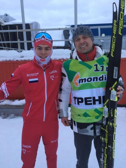 Виталий Денисов (справа) со своим сыном Никитой - призёром всероссийских соревнований