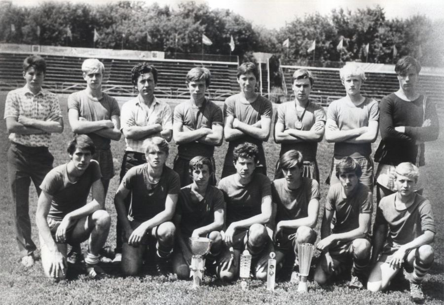 С воспитанниками спортшколы "Темп" 1969-1970 годов рождения.