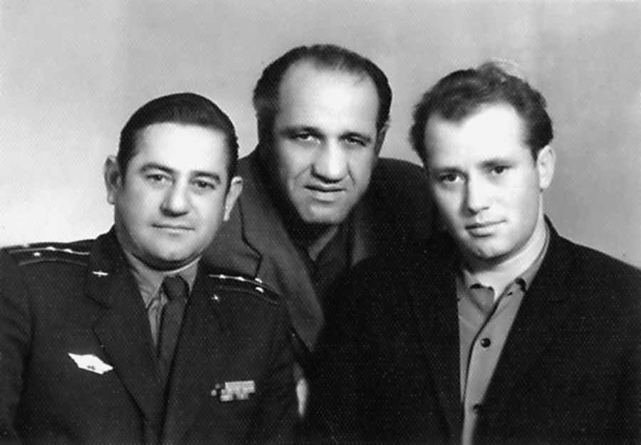 Борис Вальчук, Александр Михайлов и Геннадий Лихоманов (слева направо)