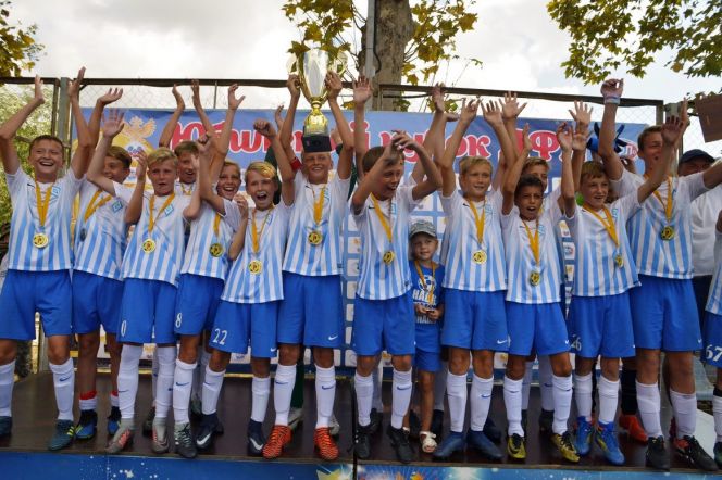 Спортивная школа "Динамо" объявляет набор мальчиков 2014 года рождения для занятий футболом