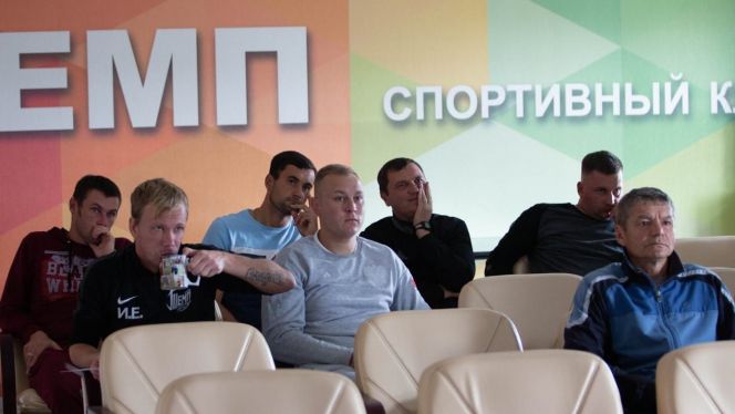 Специалисты Академии РФС провели онлайн-семинар для тренеров Алтайского края