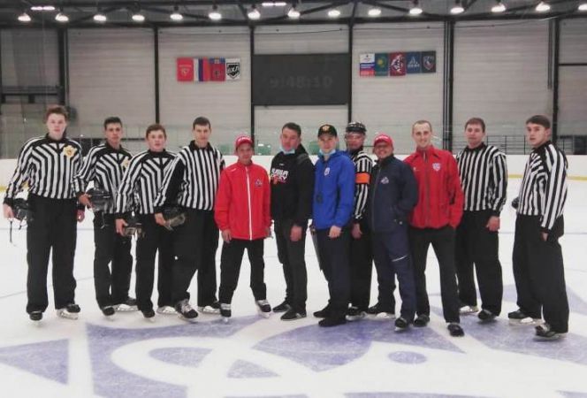 ФХР совместно c краевой федерацией хоккея провели в Барнауле обучающий семинар для судей и тренеров   