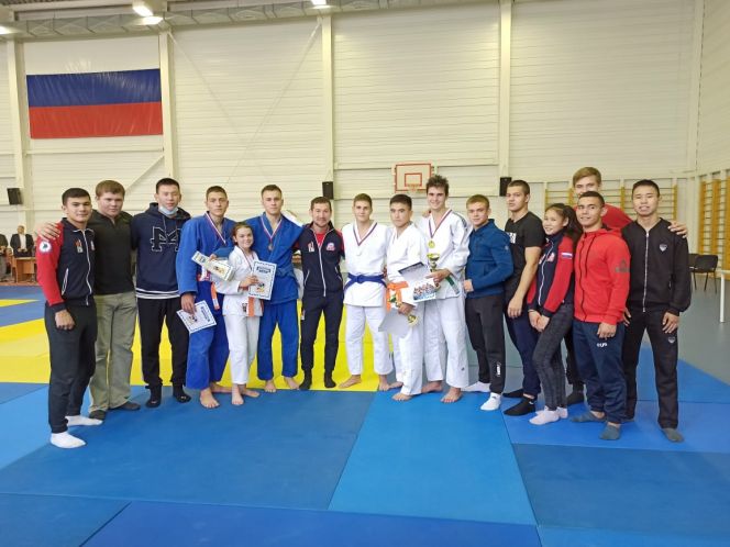 В Барнауле прошёл региональный турнир памяти заслуженного тренера РСФСР Владимира Новикова