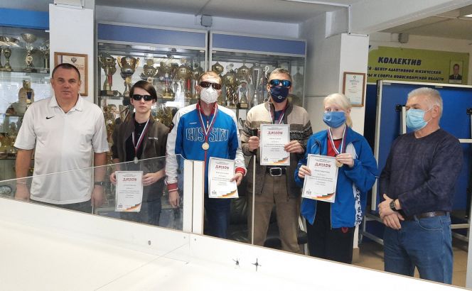 Спортсмены Бийска стали призерами чемпионата Новосибирской области по настольному теннису спорта слепых 