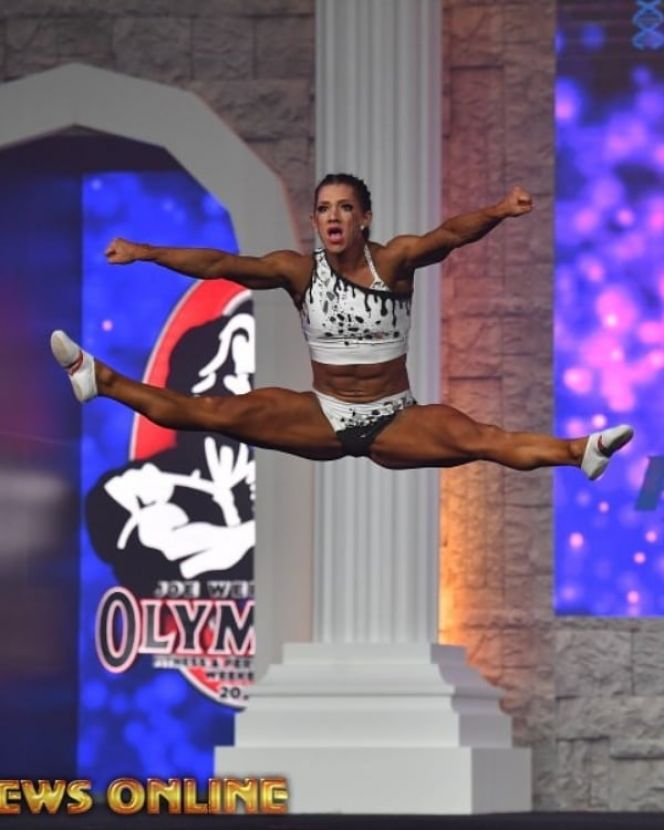 Аурика Тыргалэ выступила в легендарном турнире "Олимпия" - главном событии года в мире фитнеса и бодибилдинга