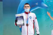 Артём Бирюков впервые в истории алтайского плавания стал призером всероссийских соревнований "Веселый дельфин"  в многоборье