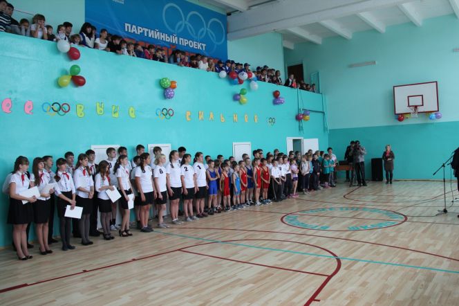 В Тюменцевской основной общеобразовательной школе в рамках проекта «Детский спорт» капитально отремонтировали спортивный зал.