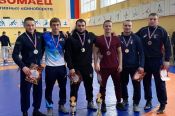 Борцы-классики Алтайского края завоевали шесть путевок на первенство России среди юниоров до 24 лет