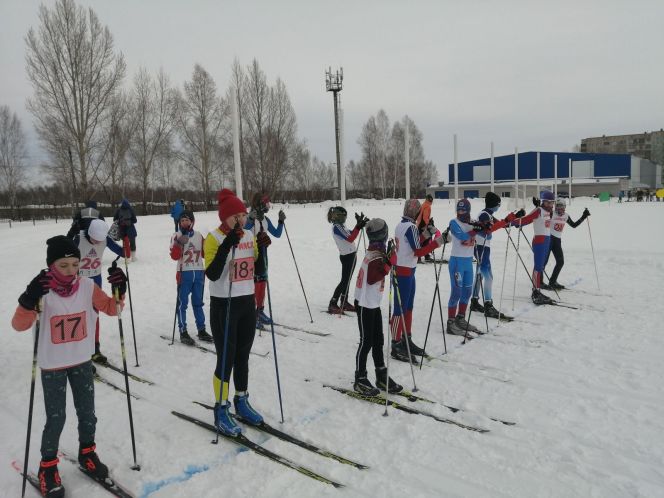 Соревнования по лыжным гонкам  XLI краевой спартакиады спортшкол среди юношей и девушек 13-18 лет прошли в Заринске