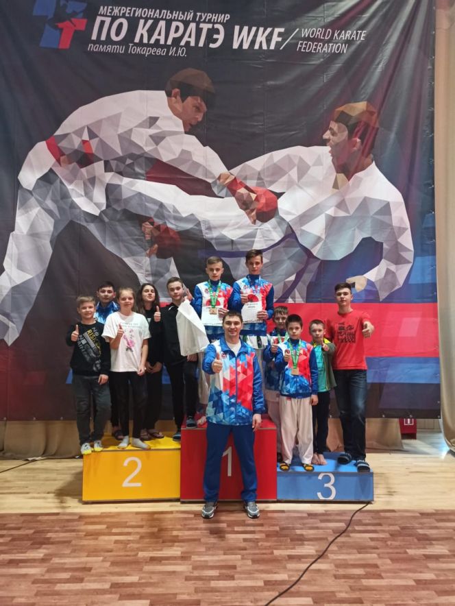 Алтайские каратисты выиграли 19 медалей на XI межрегиональном турнире памяти Токарева 