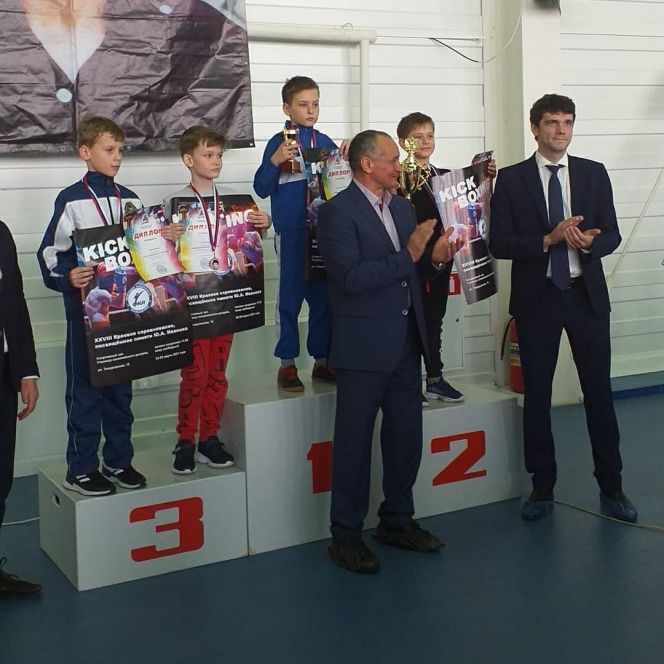 В Барнауле подвели итоги лично-командного первенства по кикбоксингу XLI краевой спартакиады спортшкол среди младших юношей 