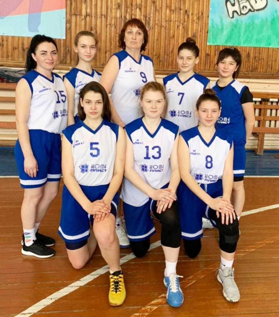 Команда Благовещенского района - второй призёр женского баскетбольного турнира в Мамонтово