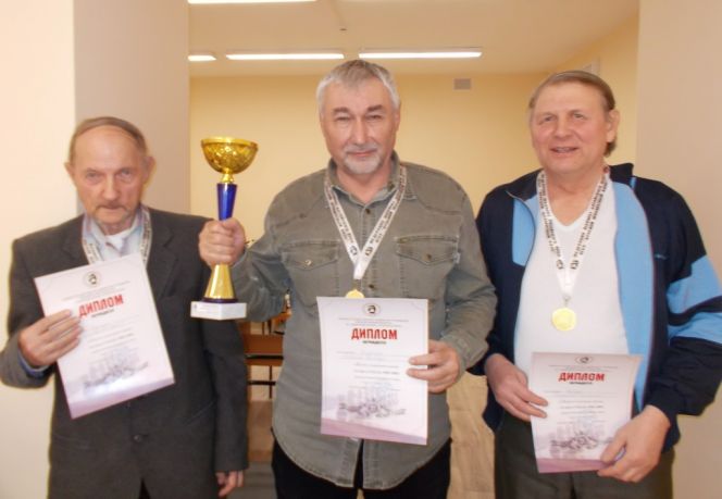 Команда ветеранов Барнаула стала победителем турнира
