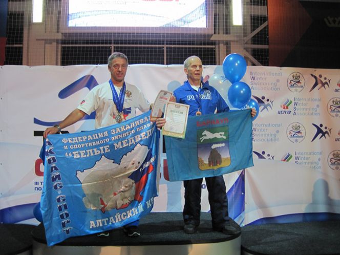 Моржи из «Белых медведей» отличились на международных соревнованиях в Тюмени. 