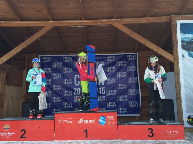 Алтайская сноубордистка Дарья Фадеева заняла второе место на всероссийских детских соревнованиях.