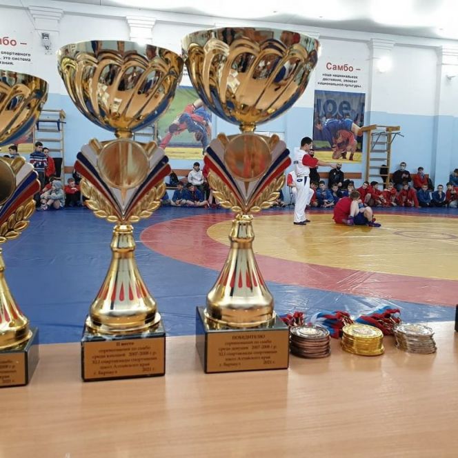 Спортивные школы алтайского края. Спартакиада коррекционных школ Алтайского края. Комплексная спортивная школа Алтайского района. Алтайский край соревнования. Знак ТРУДРЕЗЕРВЫ спорт спартакиада УМСК.