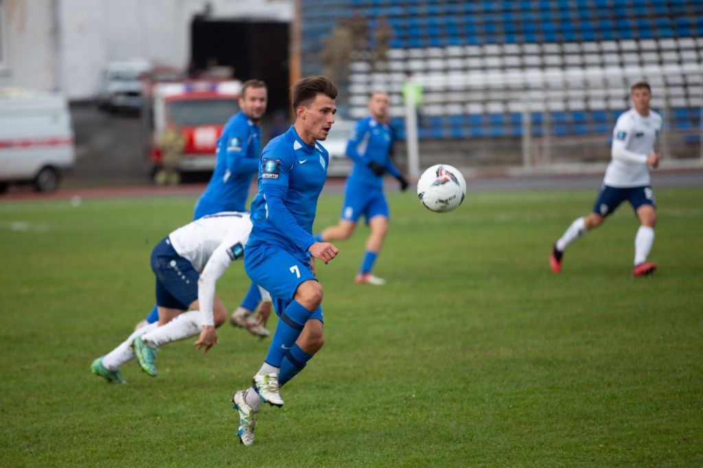 алтайский футбол. форма алтай футбол. кубок алтайского края по футболу. алтай футбол школа алексея смертина. фк динамо барнаул ссср.