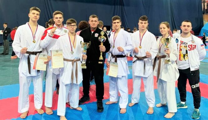 Алтайские спортсмены завоевали четыре медали на первенстве России по восточному боевому единоборству сётокан