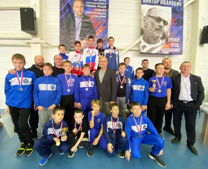В Барнауле прошёл открытый краевой турнир на призы заслуженного тренера России Андрея Степурко