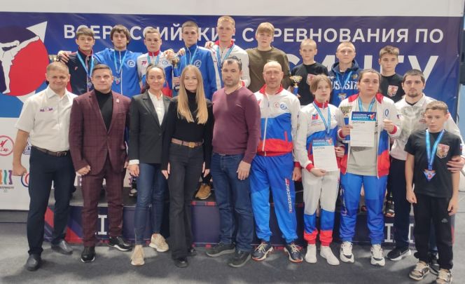 Призы от губернатора. 10 спортсменов региона стали медалистами всероссийского турнира в Екатеринбурге 