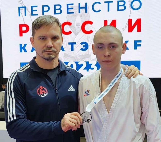 Егор Байкалов и его тренер Роман Селиверстов