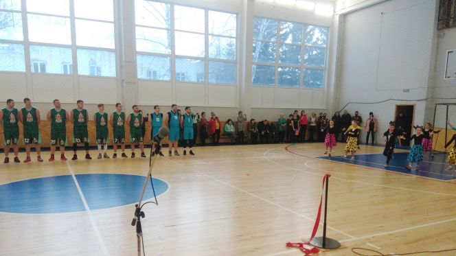 В бийском культурно-спортивном центре после ремонта открыли спортивный зал